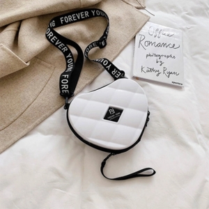 愛心硬殼包手提肩揹防水防壓