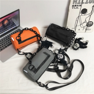 大容量休閒純色圓筒輕便小挎胸包