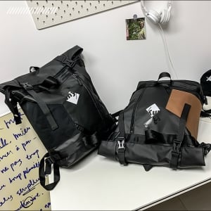 高級感休閒旅潮流捲口防水後背包