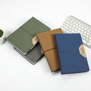 純英文年曆本365天行程本皮面拼接筆記本