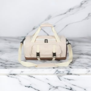 多分層大容量旅行防水健身包