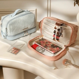 女士皮革洗漱收納化妝包