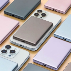 鋁合金超薄磁吸三用行動電源