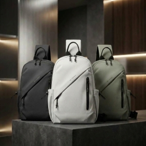 潮流時尚防潑水多用途胸包單肩包