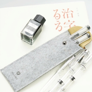 高質感多功能毛氈筆袋收納袋